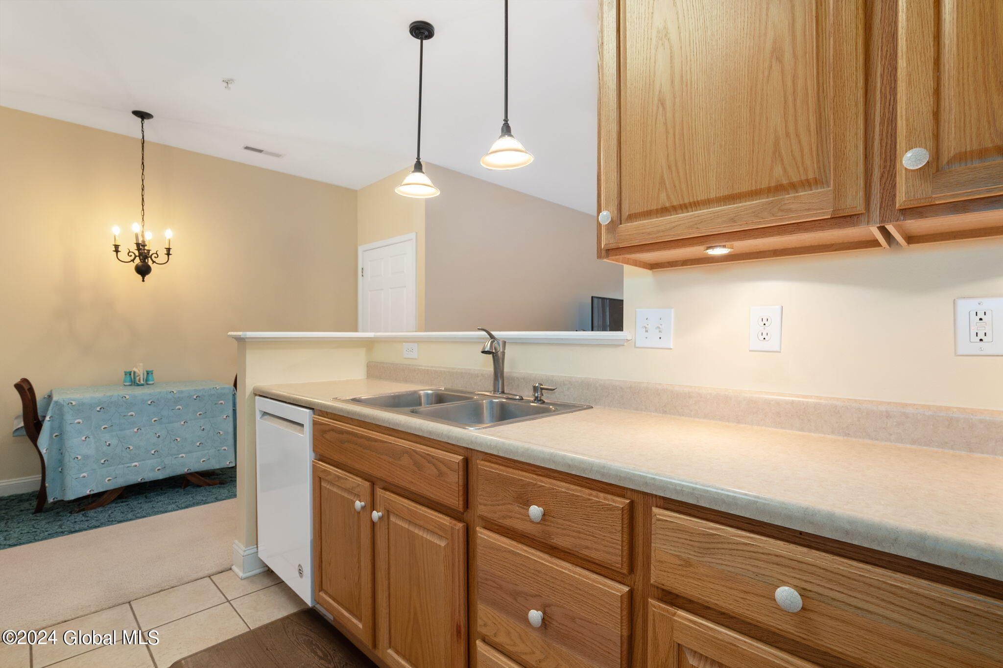 103 North Ridge Estates Troy, NY 12182 - Photo 10 of 29 10