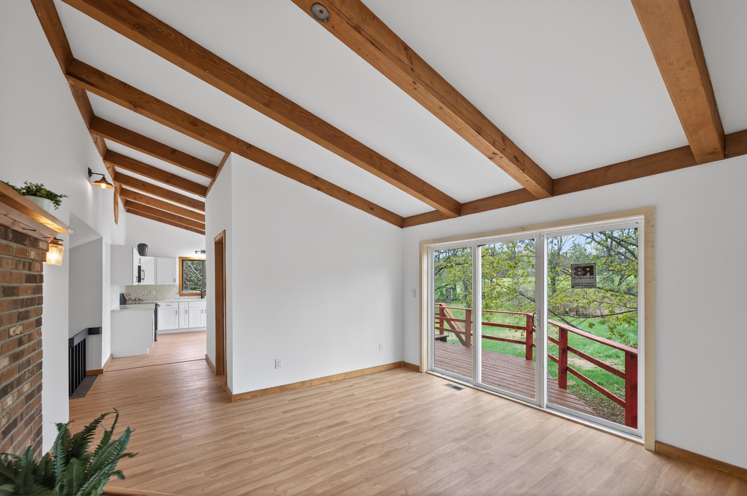 801 Newton Road Vernon, VT 05354 - Photo 5 of 12
