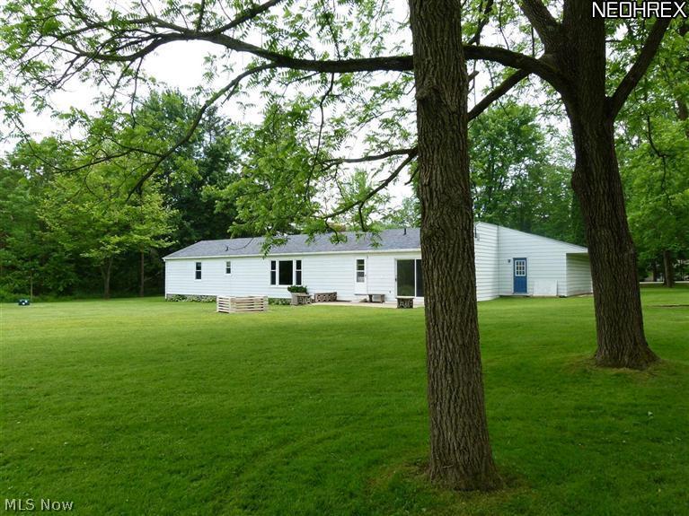 8010 Bainbridge Road Chagrin Falls, OH 44023 - Photo 9 of 20 Gallery Image 9