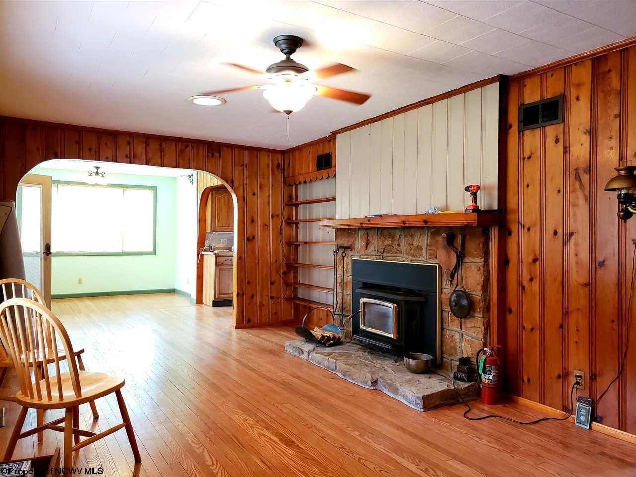 37 Rock Lake Road Fairmont, WV 26554 - Photo 4 of 20 Gallery Image 4