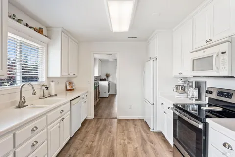 $565,000 | 1681 Oak Grove Drive, Redwood Valley, CA 95470