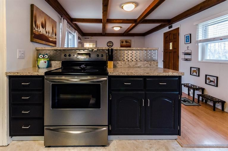 871 North Maple Road Ann Arbor, MI 48103 - Photo 11 of 25 Photo 11