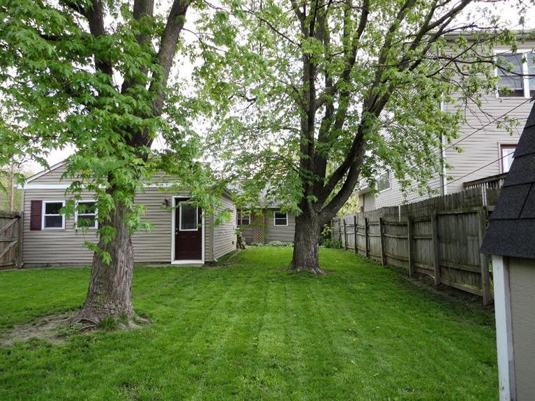871 North Maple Road Ann Arbor, MI 48103 - Photo 22 of 25 Photo 22