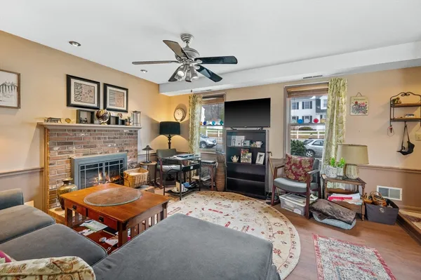 $292,000 | 84 Century Way, Unit 84, Gardner, MA 01440