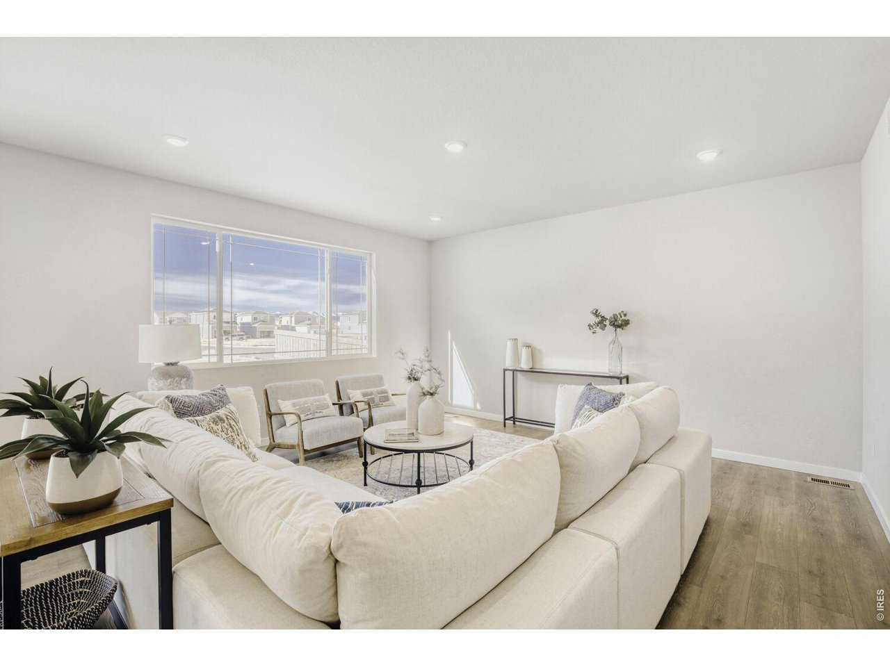 157 Buckwheat Lane Berthoud, CO 80513 - Photo 5 of 20 Spacious great room