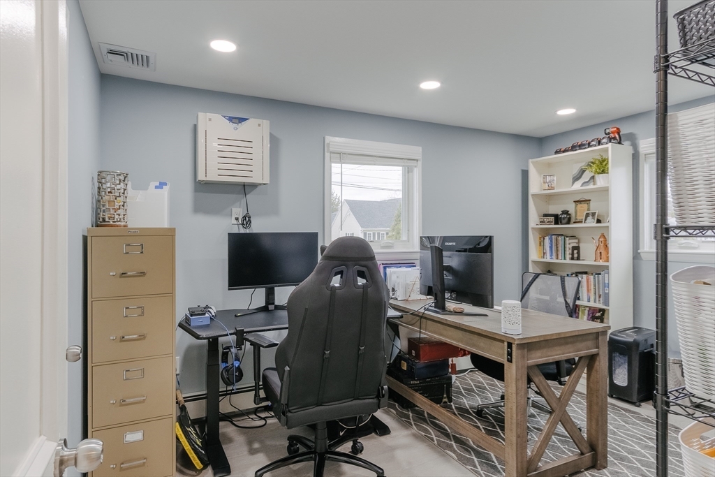 19 Miriam Road Waltham, MA 02451 - Photo 13 of 31