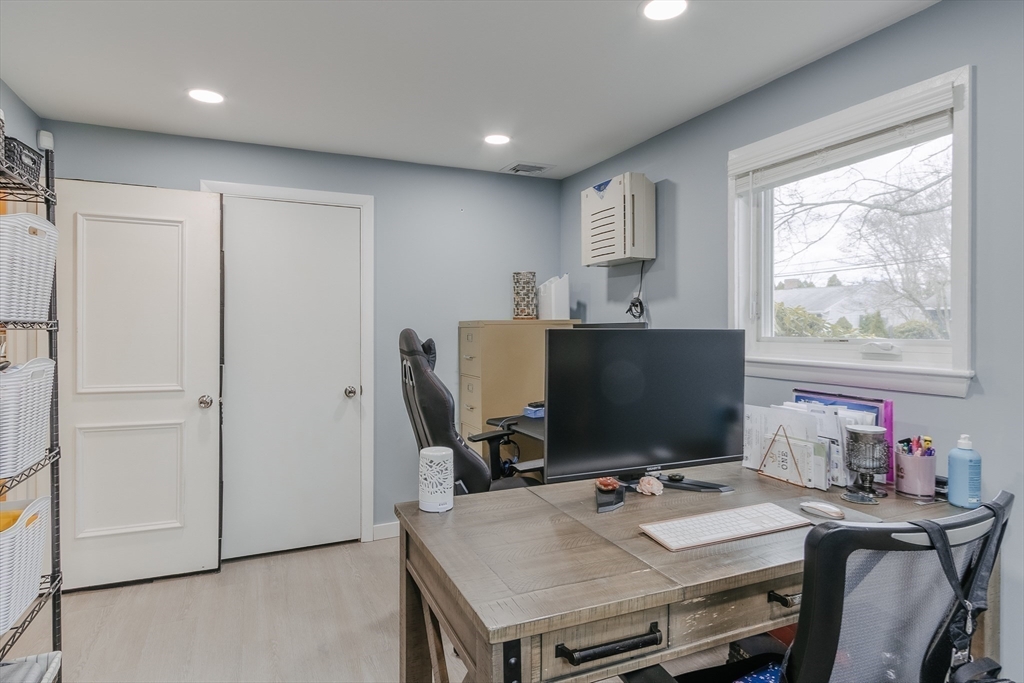 19 Miriam Road Waltham, MA 02451 - Photo 14 of 31