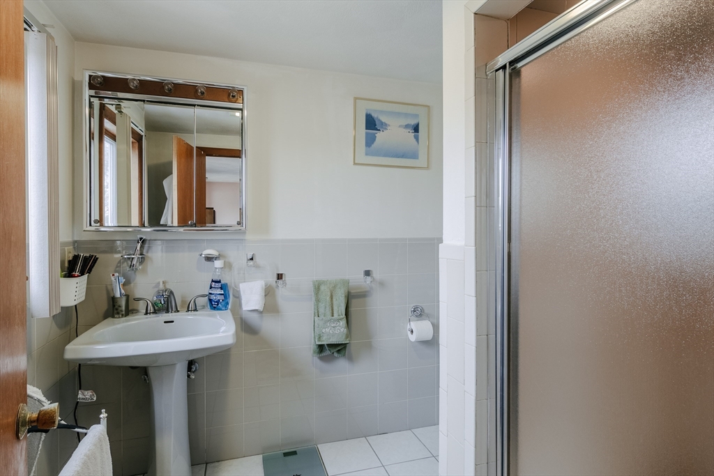 19 Miriam Road Waltham, MA 02451 - Photo 25 of 31