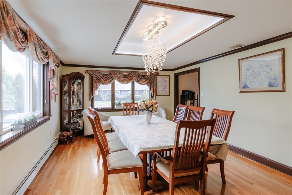 19 Miriam Road Waltham, MA 02451 - Photo 3 of 31