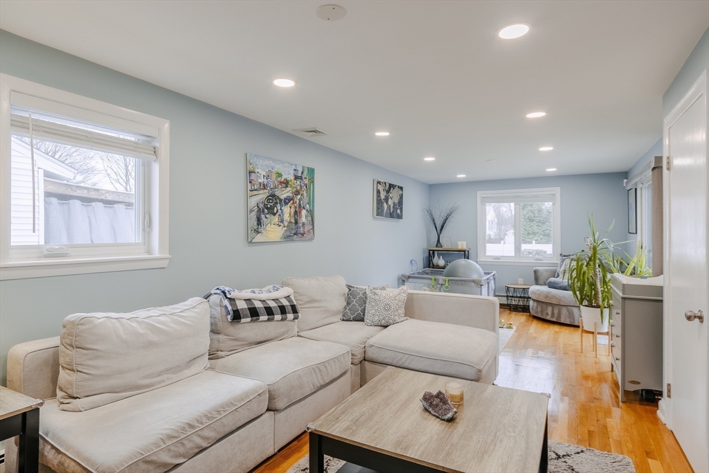 19 Miriam Road Waltham, MA 02451 - Photo 9 of 31