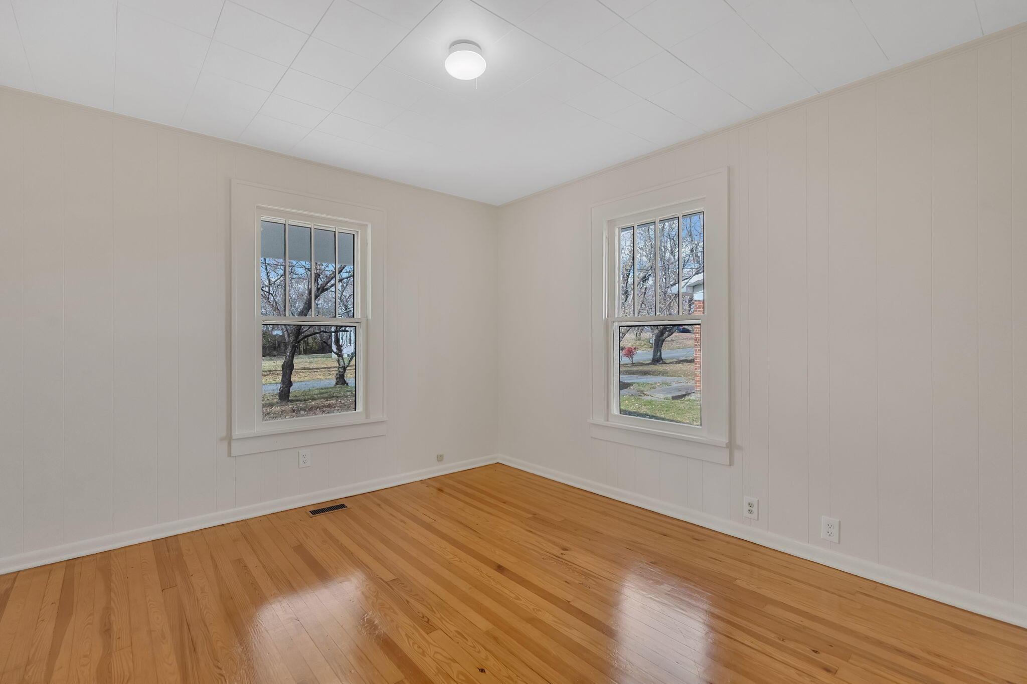 3407 McKinley Road Johnson City, TN 37604 - Photo 11 of 31 8-web-or-mls-217A1130