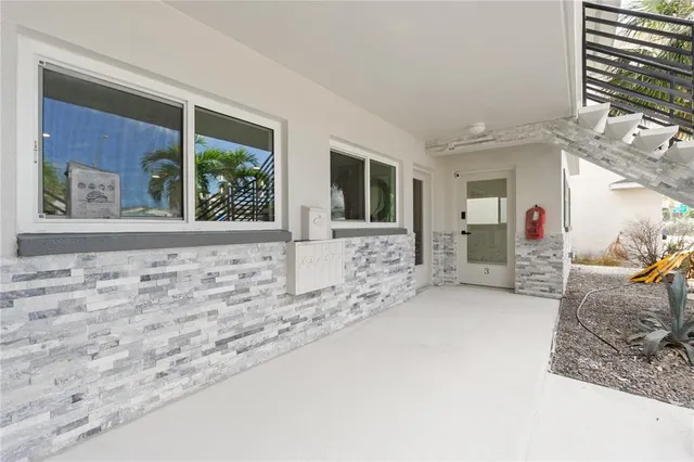 $2,300 | 3675 Gulf Boulevard, Unit 3, St. Pete Beach, FL 33706