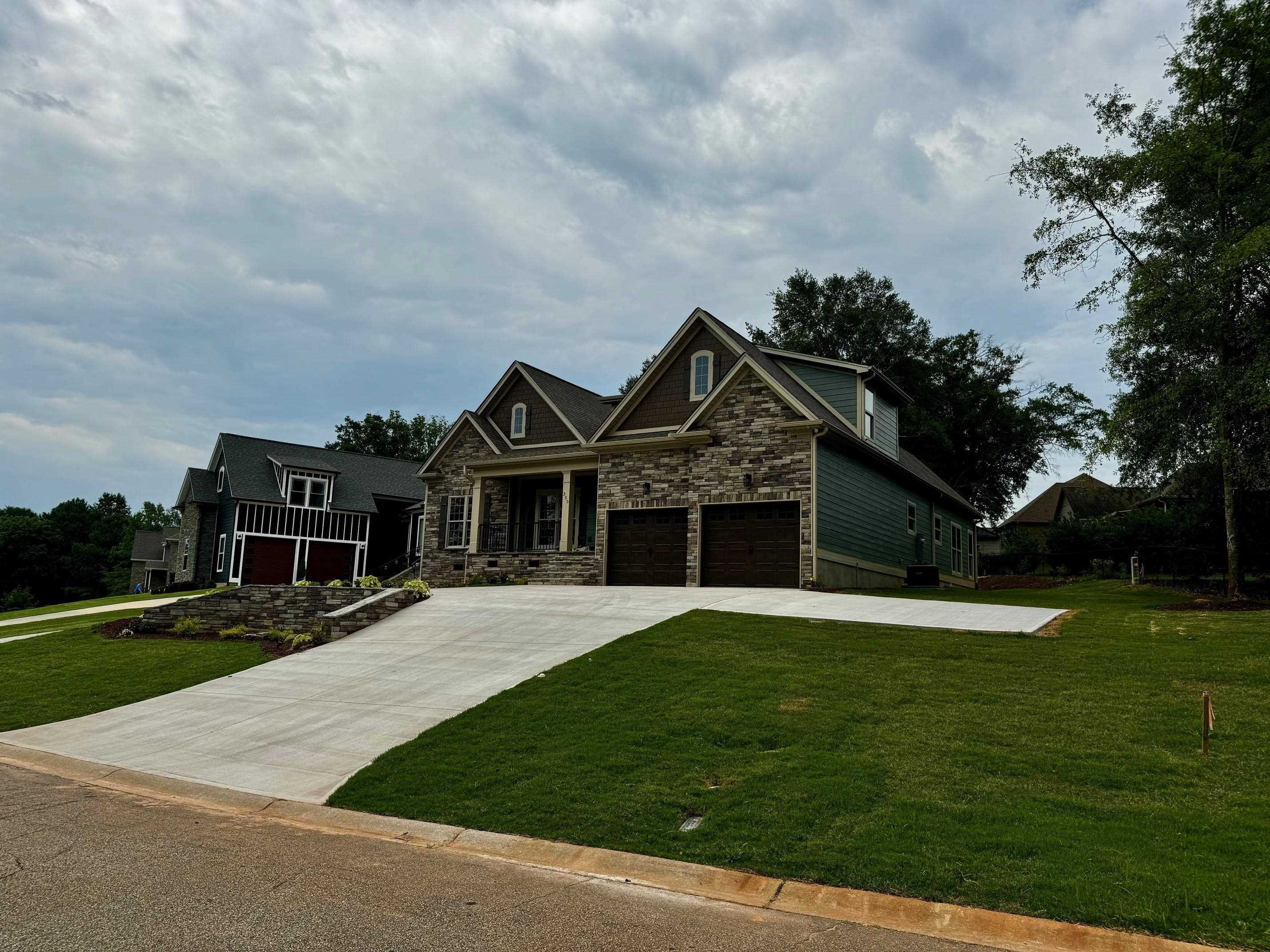 355 Copper Creek Circle Inman, SC 29349 - Photo 3 of 50