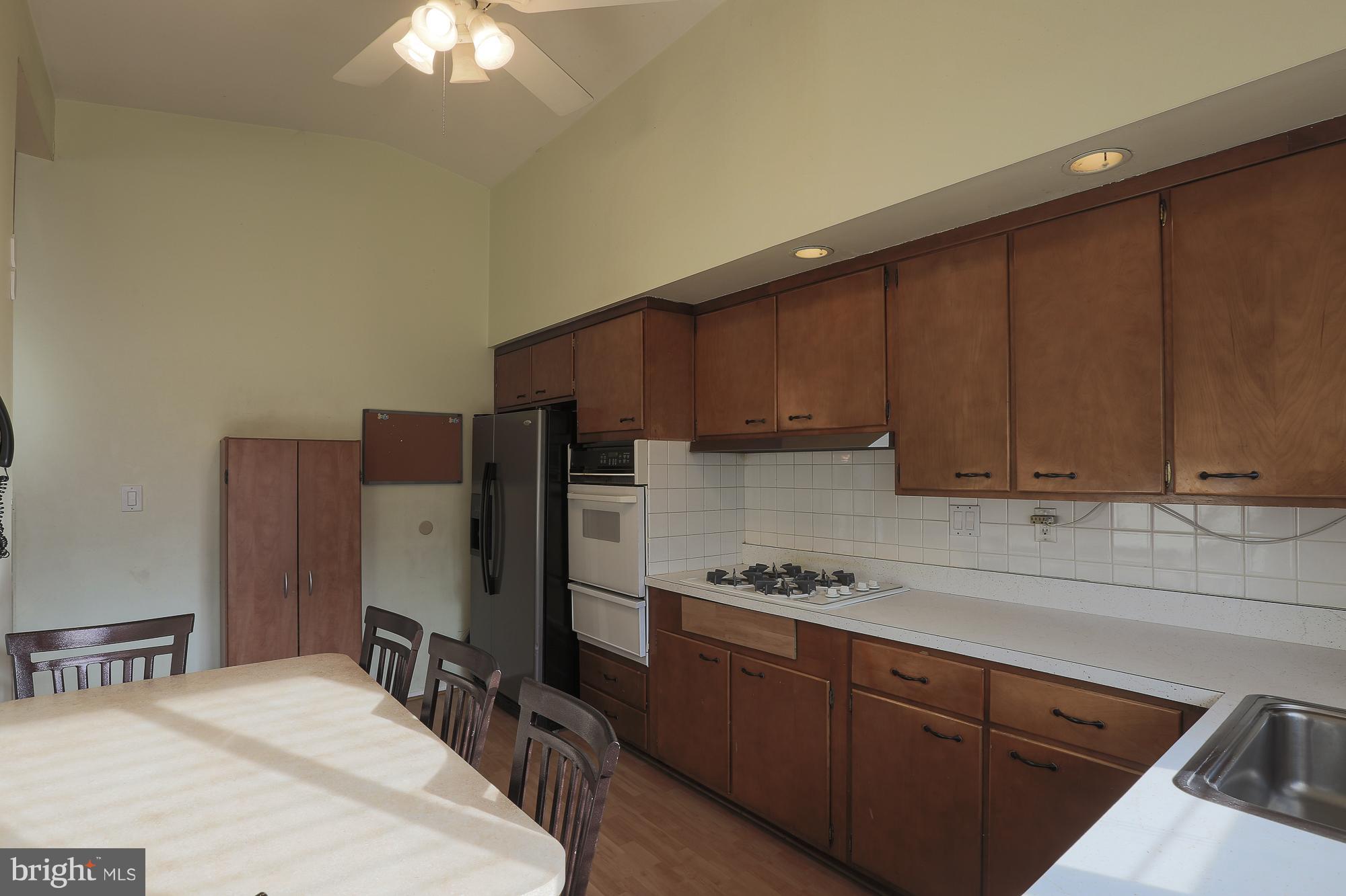 6719 Chokeberry Road Baltimore, MD 21209 - Photo 19 of 43 Gallery Image 19