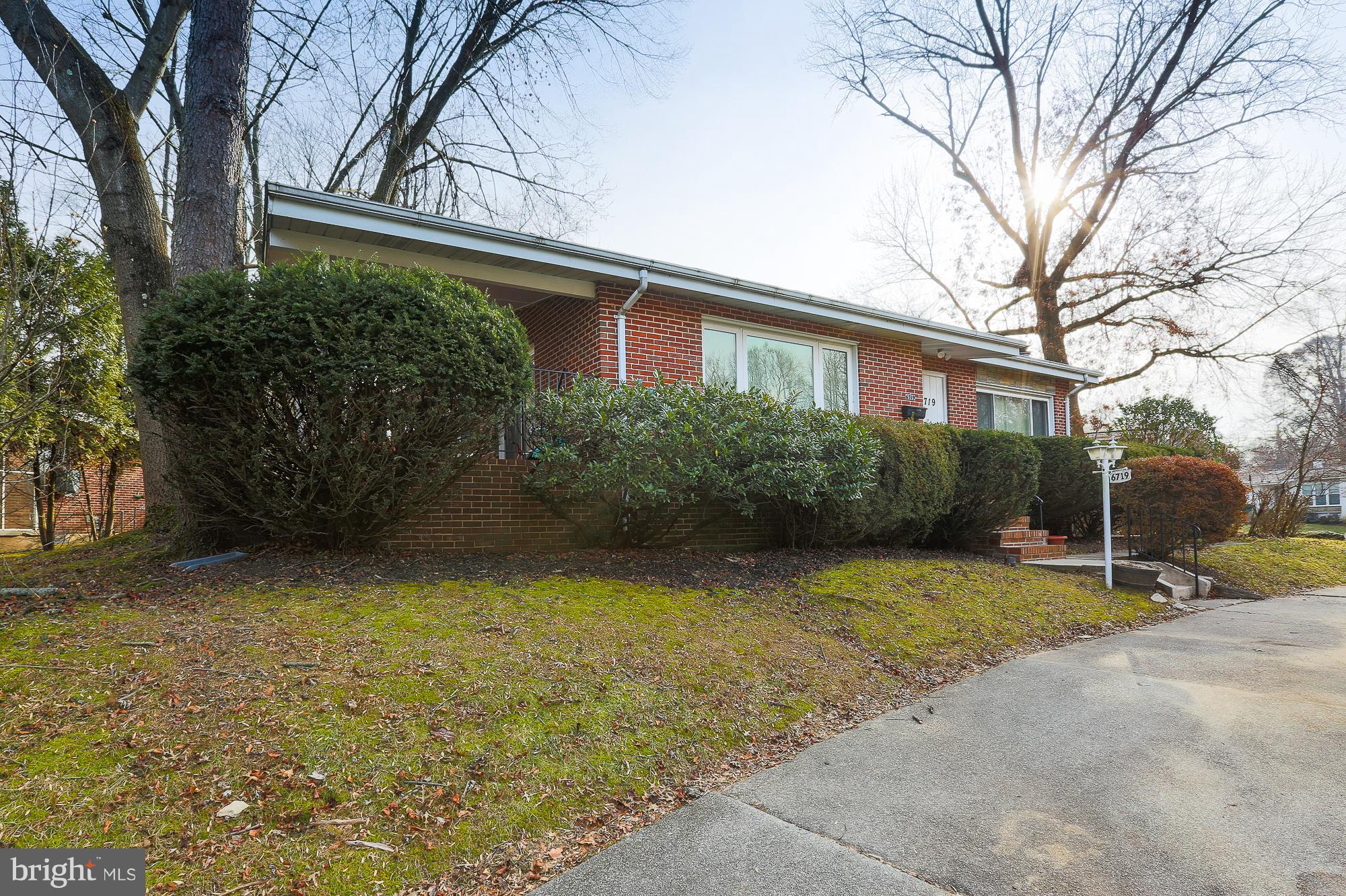 6719 Chokeberry Road Baltimore, MD 21209 - Photo 4 of 43 Gallery Image 4