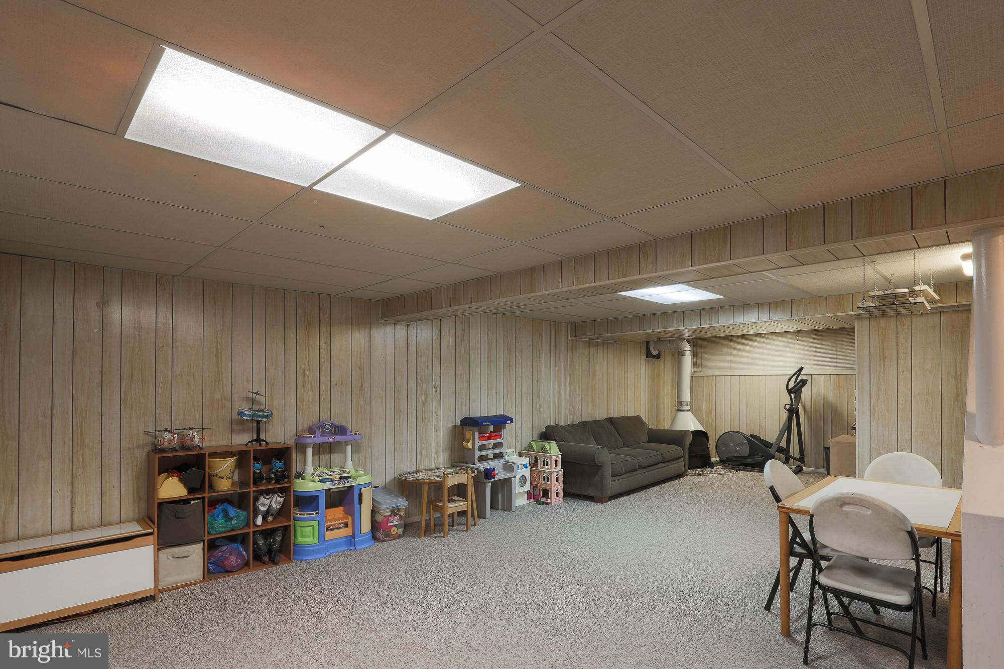 6719 Chokeberry Road Baltimore, MD 21209 - Photo 32 of 43 Gallery Image 32