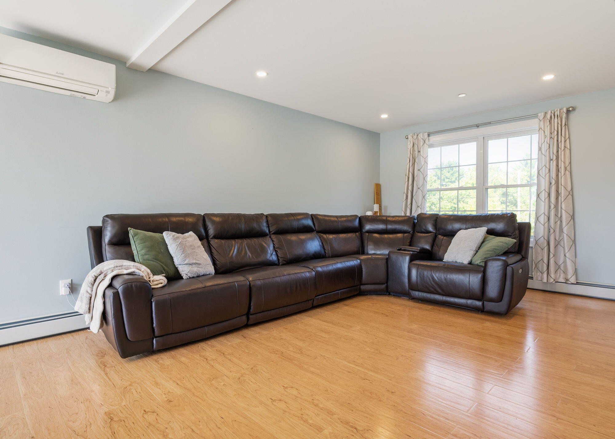 47 Longfellow Road Gorham, ME 04038 - Photo 10 of 55 47LongfellowRd-Gorham-08