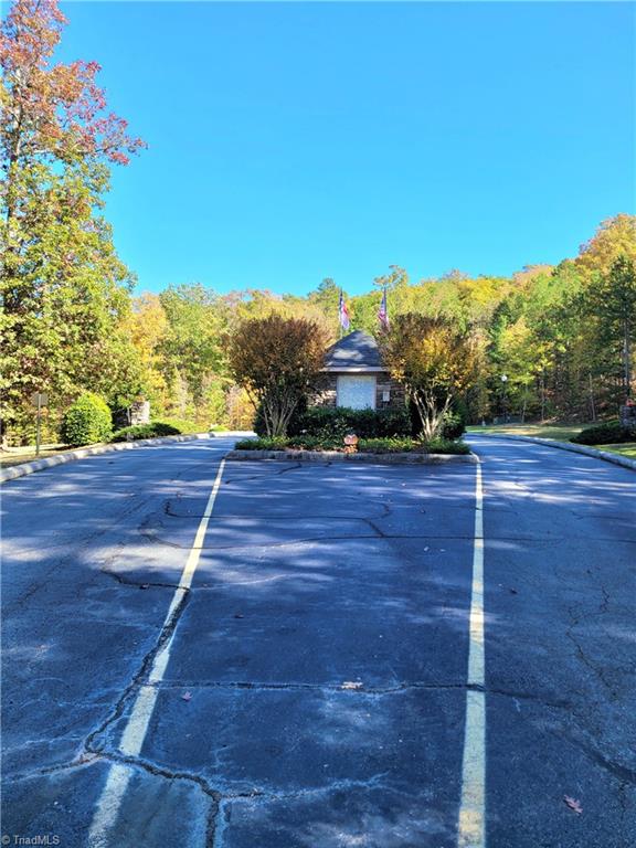 411 Harborgate Drive Denton, NC 27239 - Photo 6 of 18