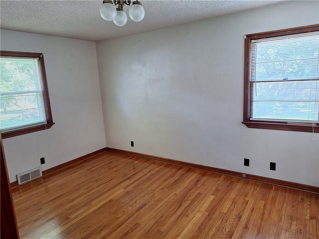 10214 East Sheley Road Independence, MO 64052 - Photo 22 of 35 Gallery Image 22