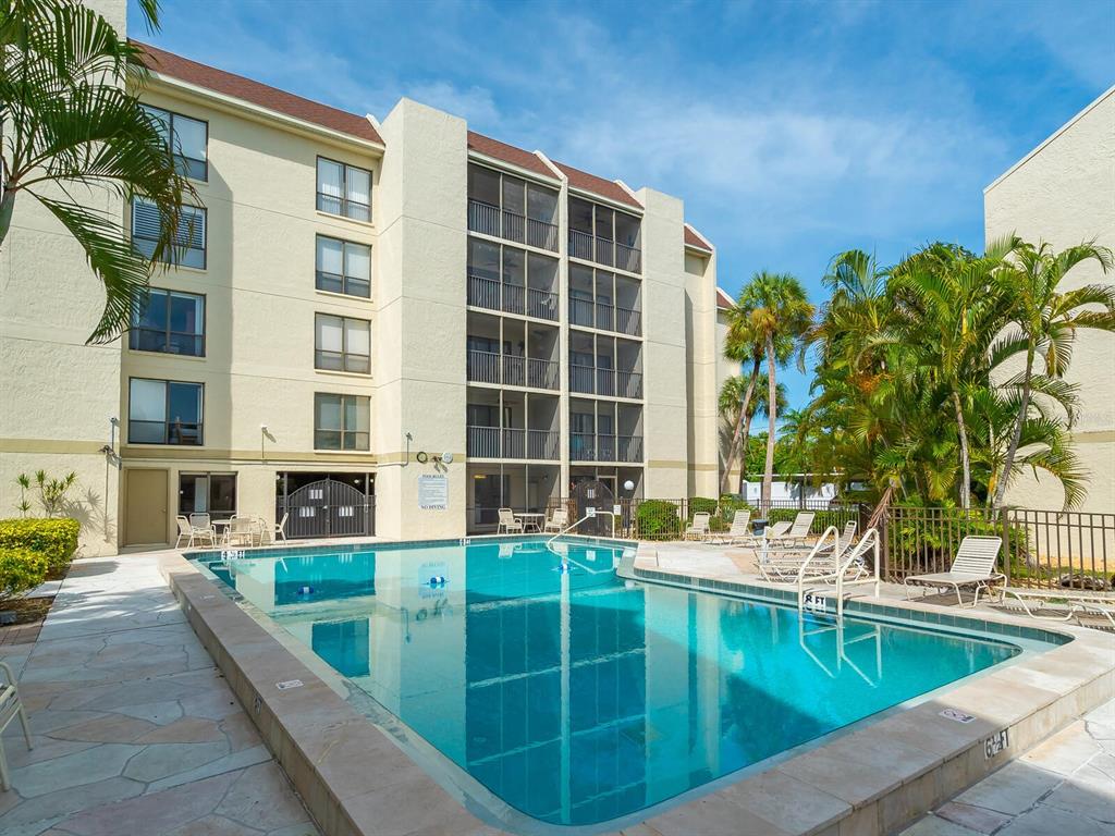 6157 Midnight Pass Road, Unit E12 Sarasota, FL 34242 - Photo 29 of 54