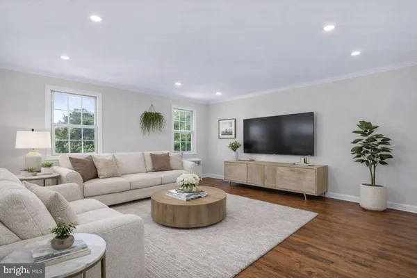 $325,000 | 2300 Colston Drive, Unit 201, Silver Spring, MD 20910