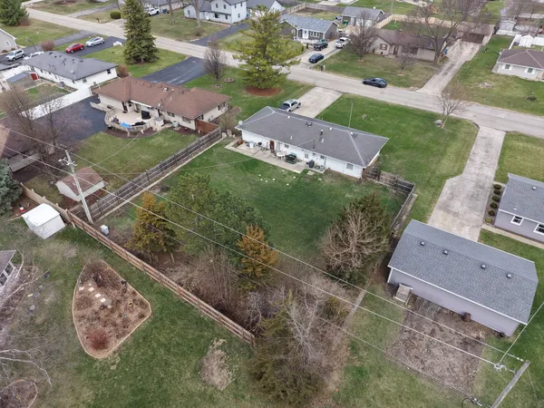 $250,000 | 3002 Harris Drive, Joliet, IL 60431