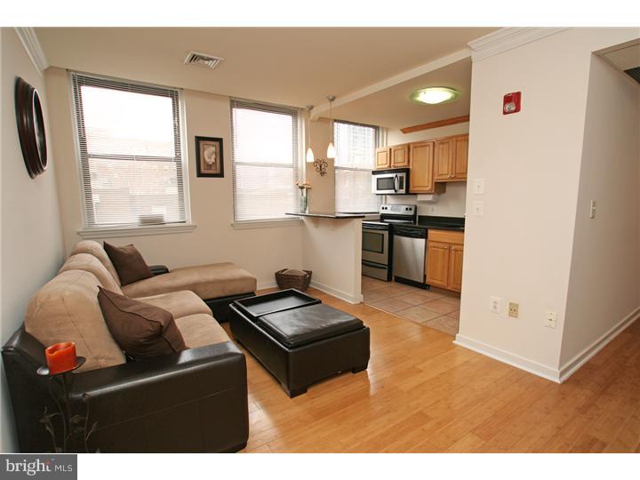1939 Chestnut Street, Unit 3B Philadelphia, PA 19103 - Photo 1 of 8