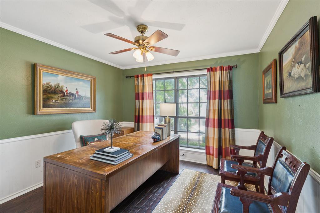 9315 Moss Cir Drive Dallas, TX 75243 - Photo 17 of 36 a living room with furniture and a window