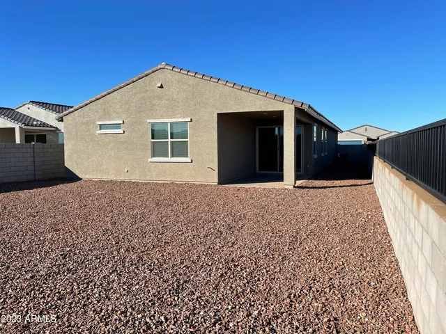 $2,095 | 17401 West Red Fox Road, Surprise, AZ 85387