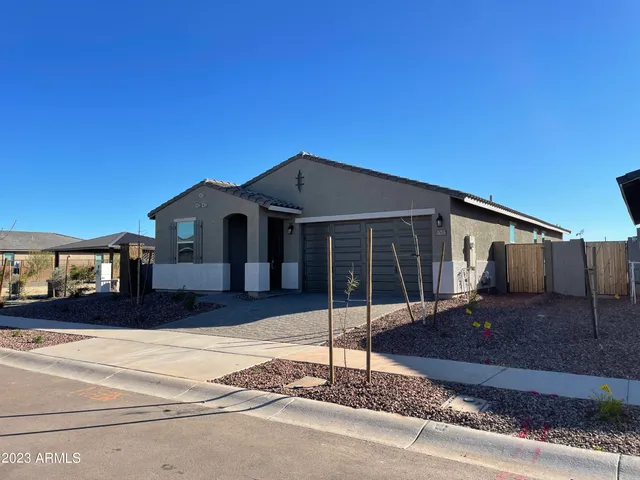 $2,095 | 17401 West Red Fox Road, Surprise, AZ 85387