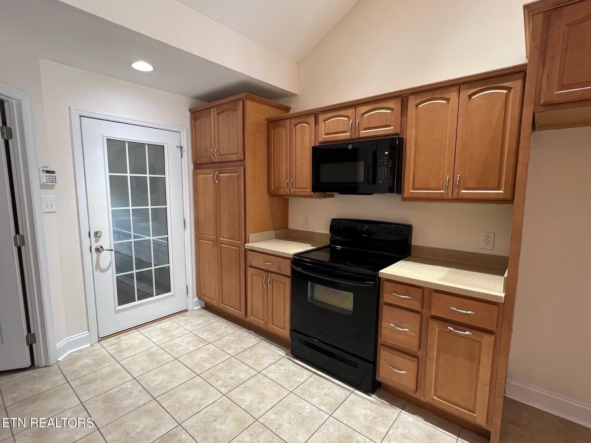 812 Fountain View Way Seymour, TN 37865 - Photo 12 of 38 image5