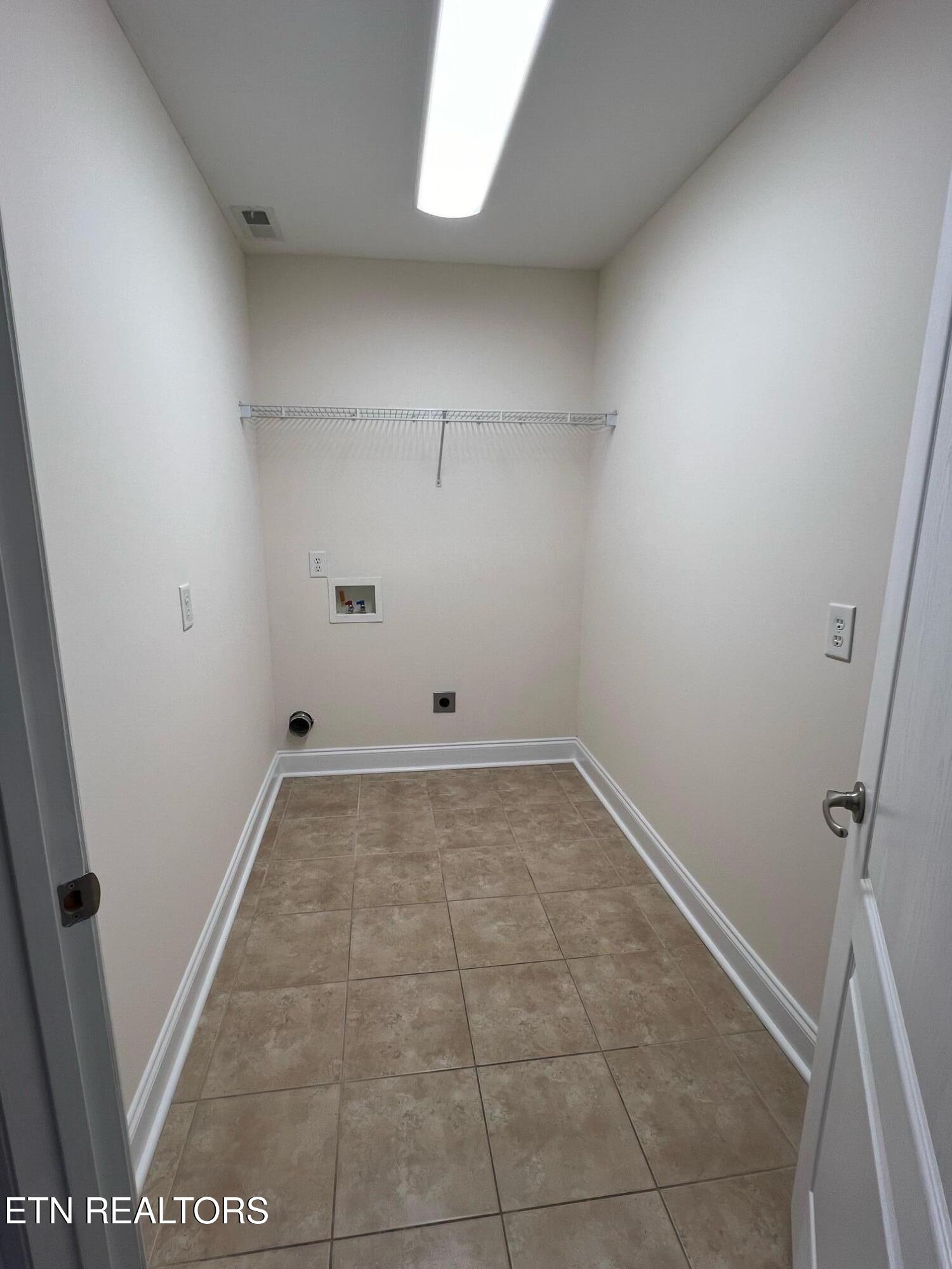 812 Fountain View Way Seymour, TN 37865 - Photo 14 of 38 image1 (2)