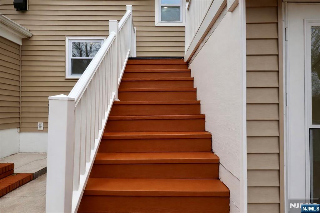 86 Howland Avenue Teaneck, NJ 07666 - Photo 41 of 50