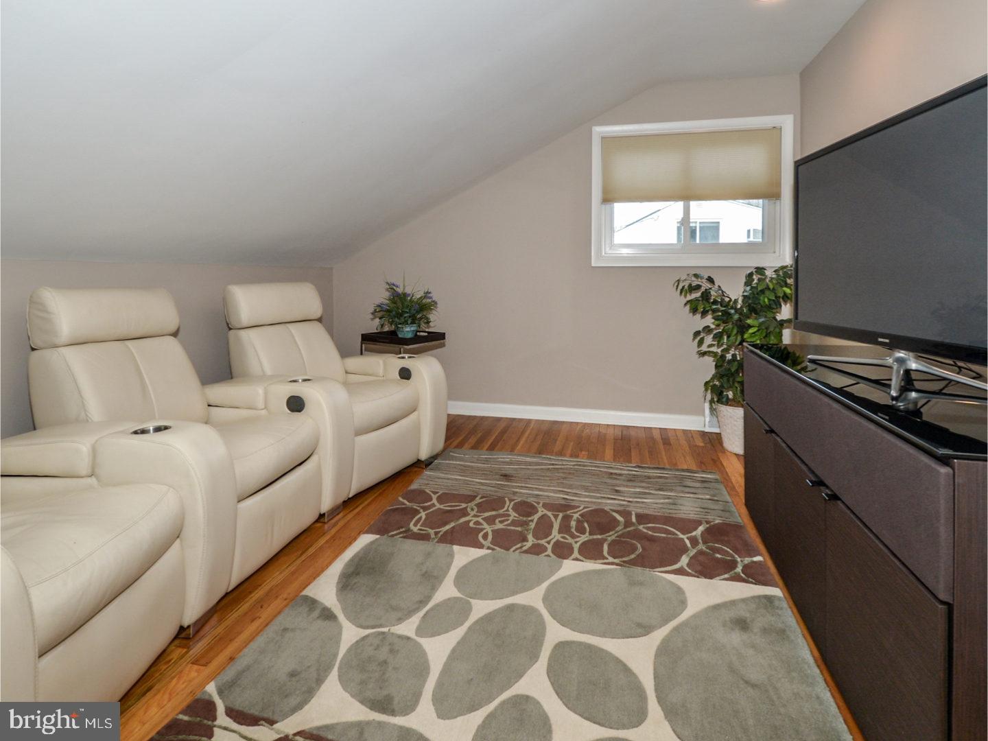 53 Cambridge Road Broomall, PA 19008 - Photo 18 of 24 Bedroom 4
