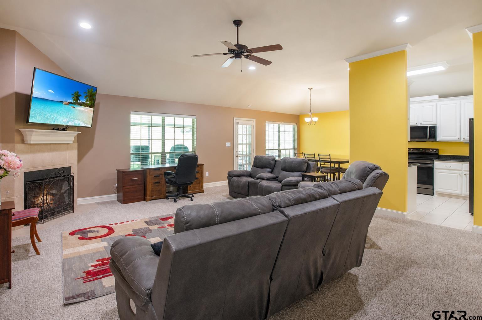 19018 Gaines Way Flint, TX 75762 - Photo 3 of 26