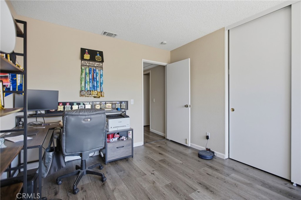 44603 La Paz Road Temecula, CA 92592 - Photo 25 of 31 bedroom #2