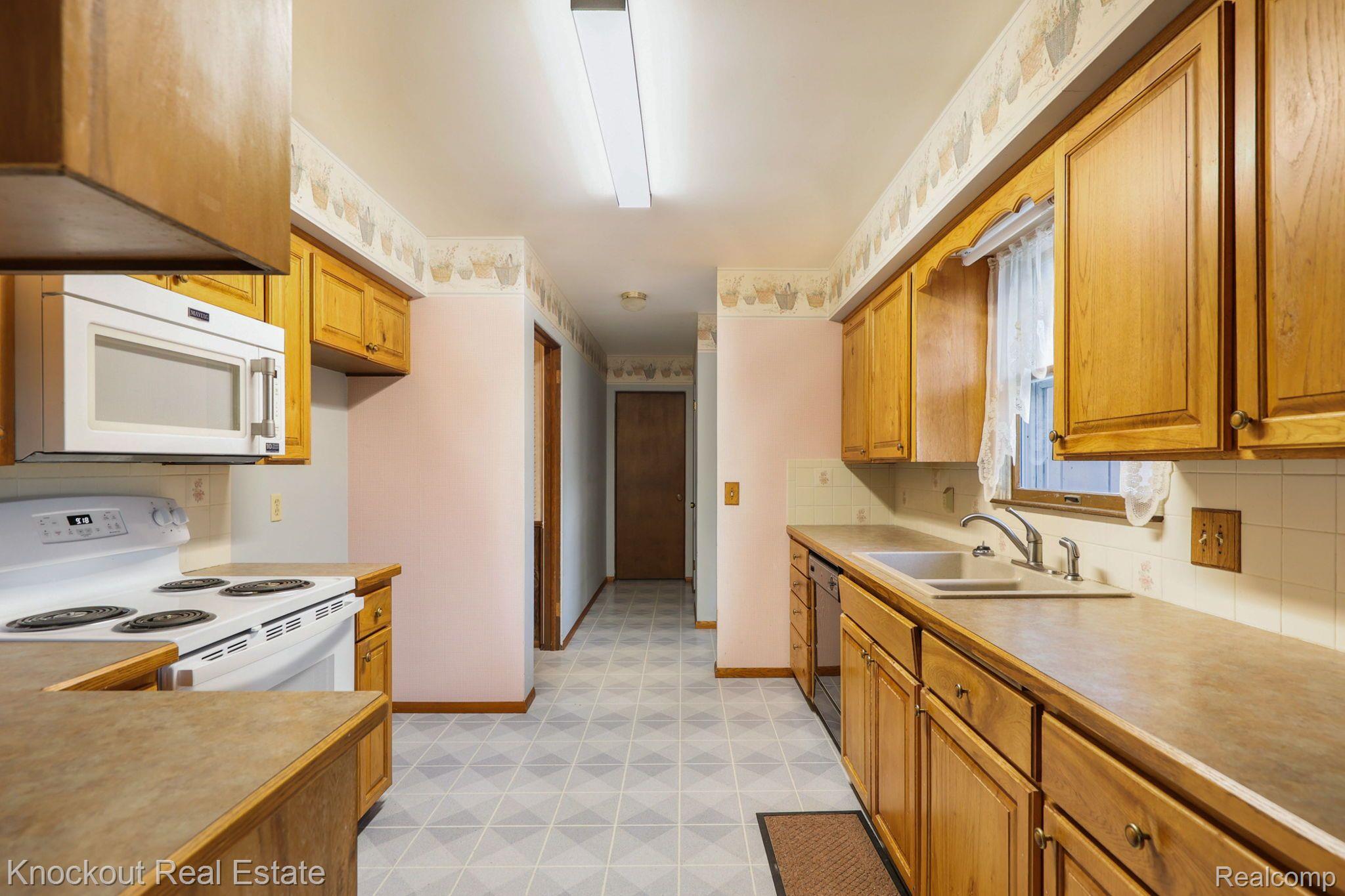 2022 Reindel Road Frankenmuth, MI 48734 - Photo 14 of 46 Gallery Image 14