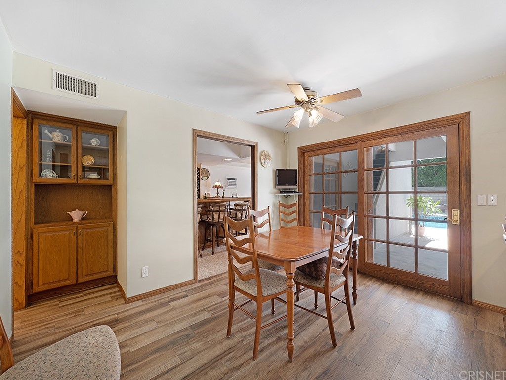 19116 Salt Place Porter Ranch, CA 91326 - Photo 15 of 56 Gallery Image 15