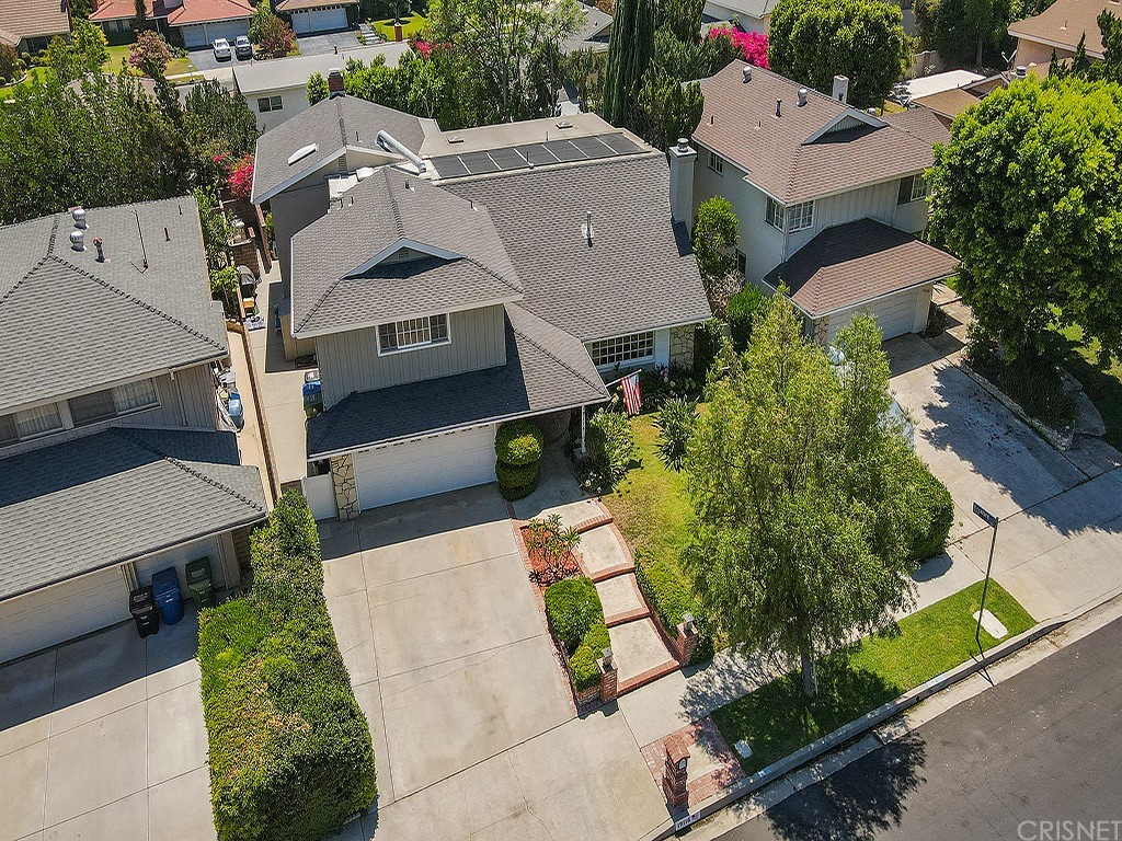 19116 Salt Place Porter Ranch, CA 91326 - Photo 7 of 56 Gallery Image 7