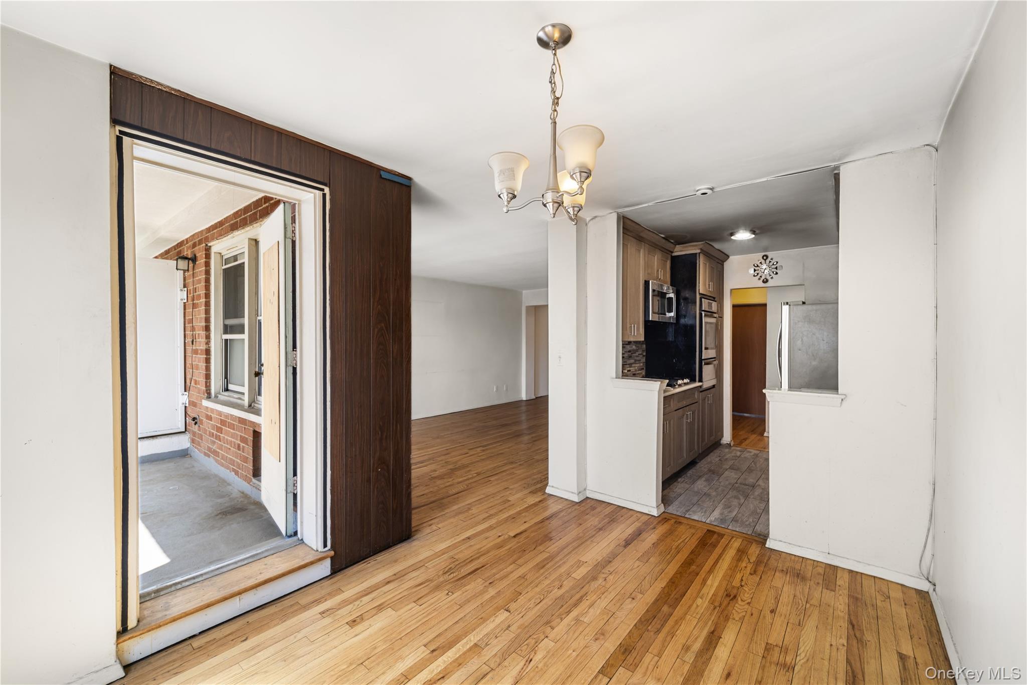 600 Locust Street, Unit 3G Mount Vernon, NY 10552 - Photo 8 of 25 a view interior of a house and wooden floor