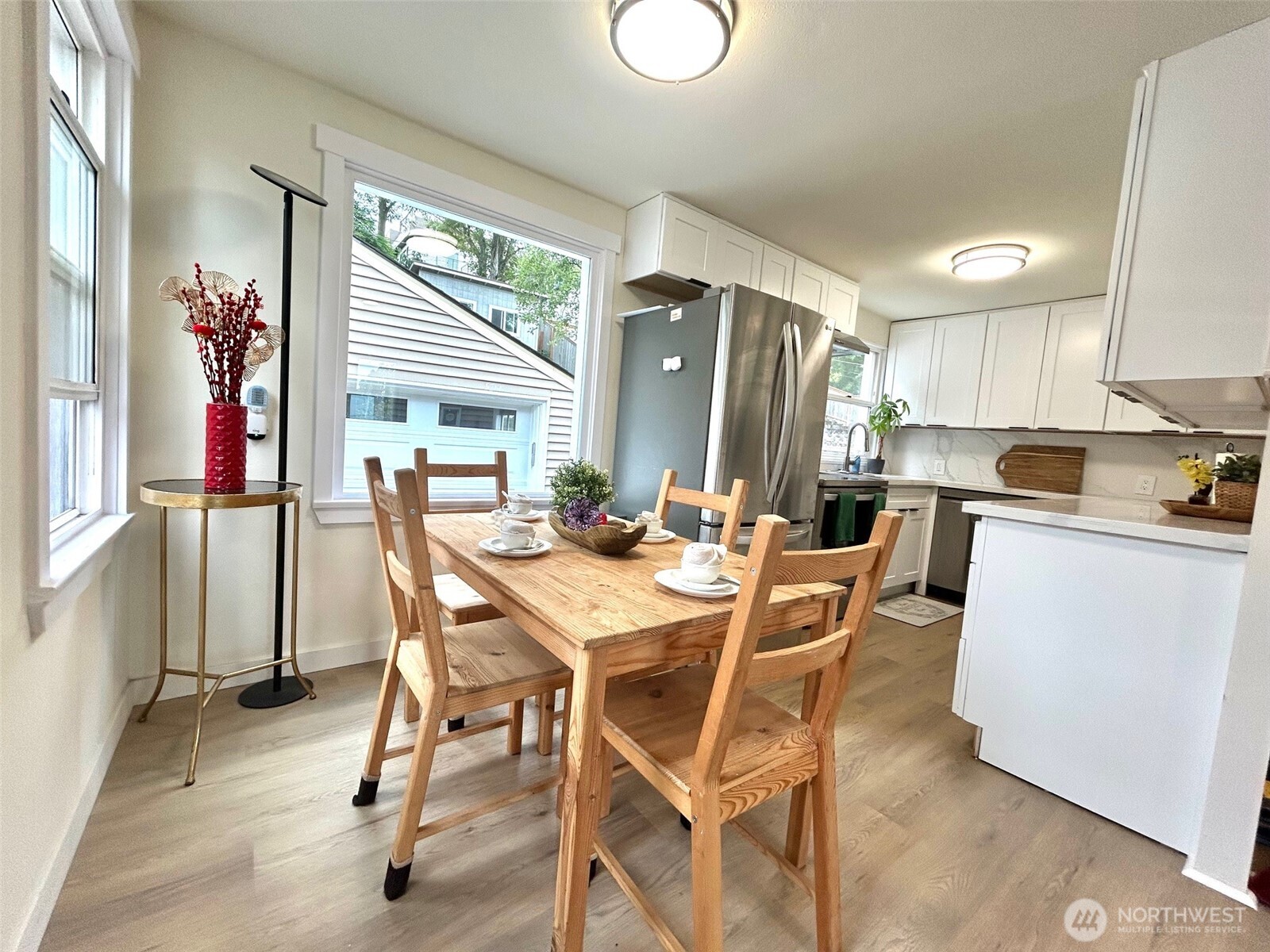 7353 29th Avenue Southwest Seattle, WA 98126 - Photo 11 of 40