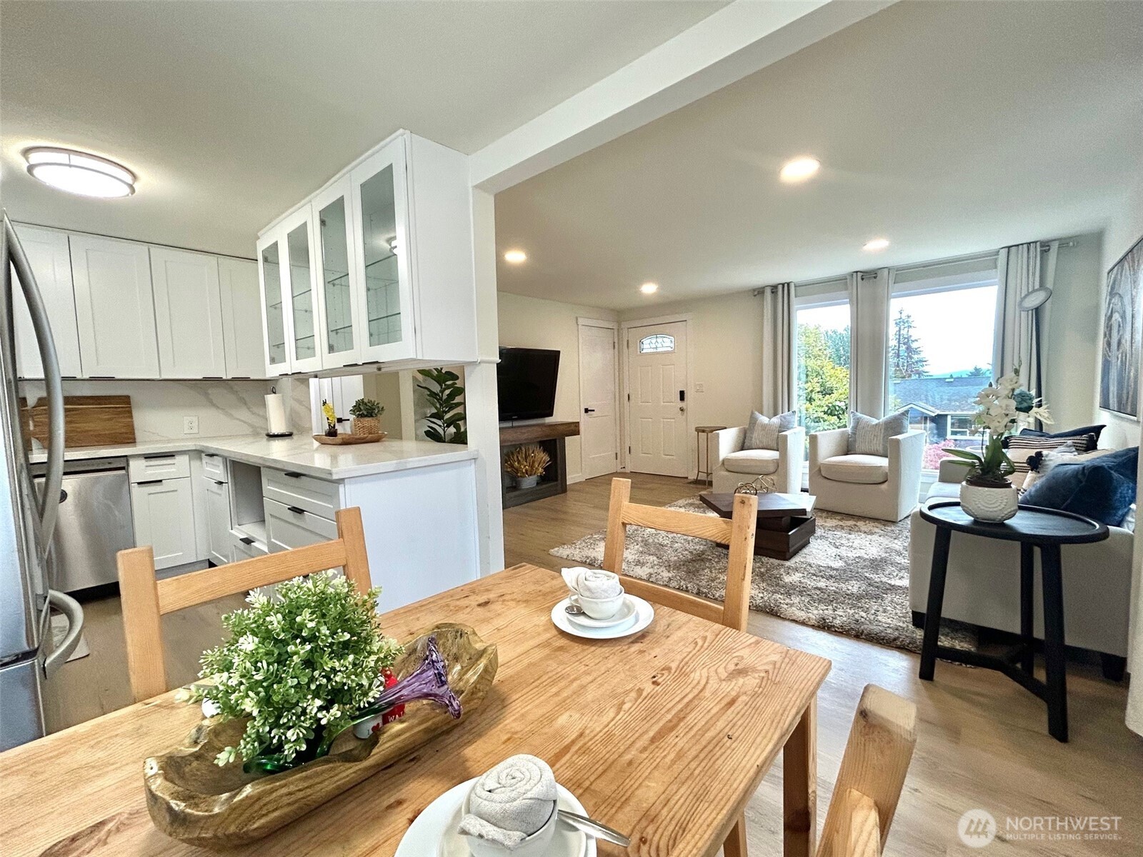 7353 29th Avenue Southwest Seattle, WA 98126 - Photo 10 of 40
