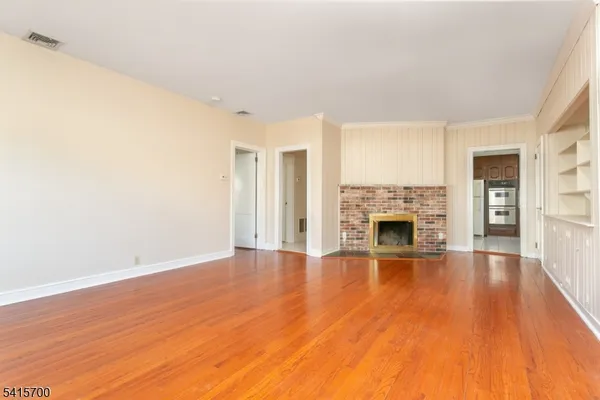 $3,000 | 27 Ashwood Avenue, Summit, NJ 07901