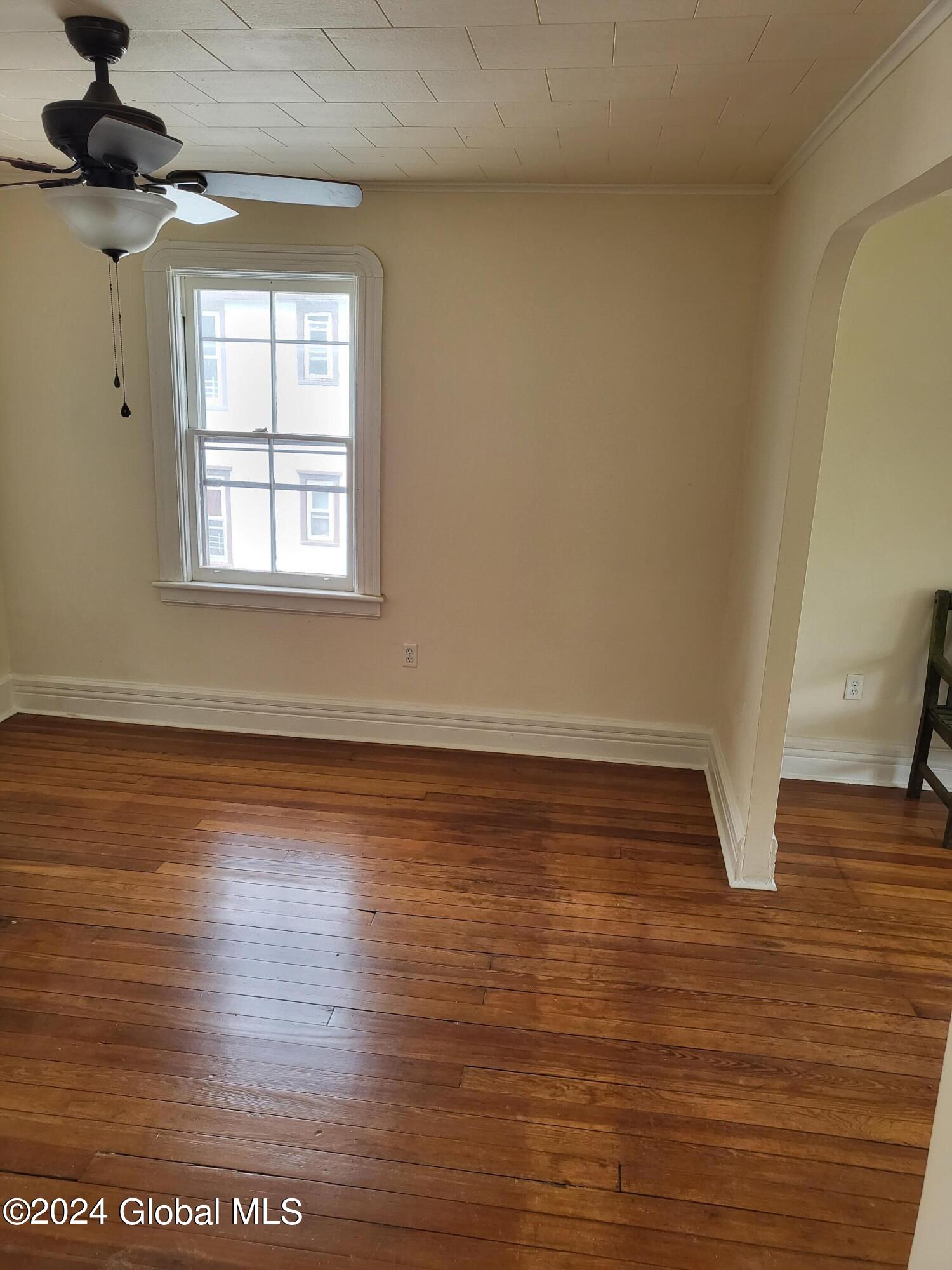 124 Degraff Street Schenectady, NY 12308 - Photo 15 of 29 20230505_143624