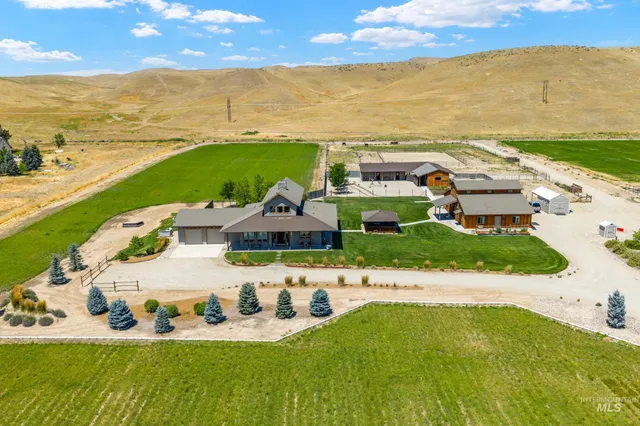 $1,749,500 | 900 Robin Lane, Emmett, ID 83617