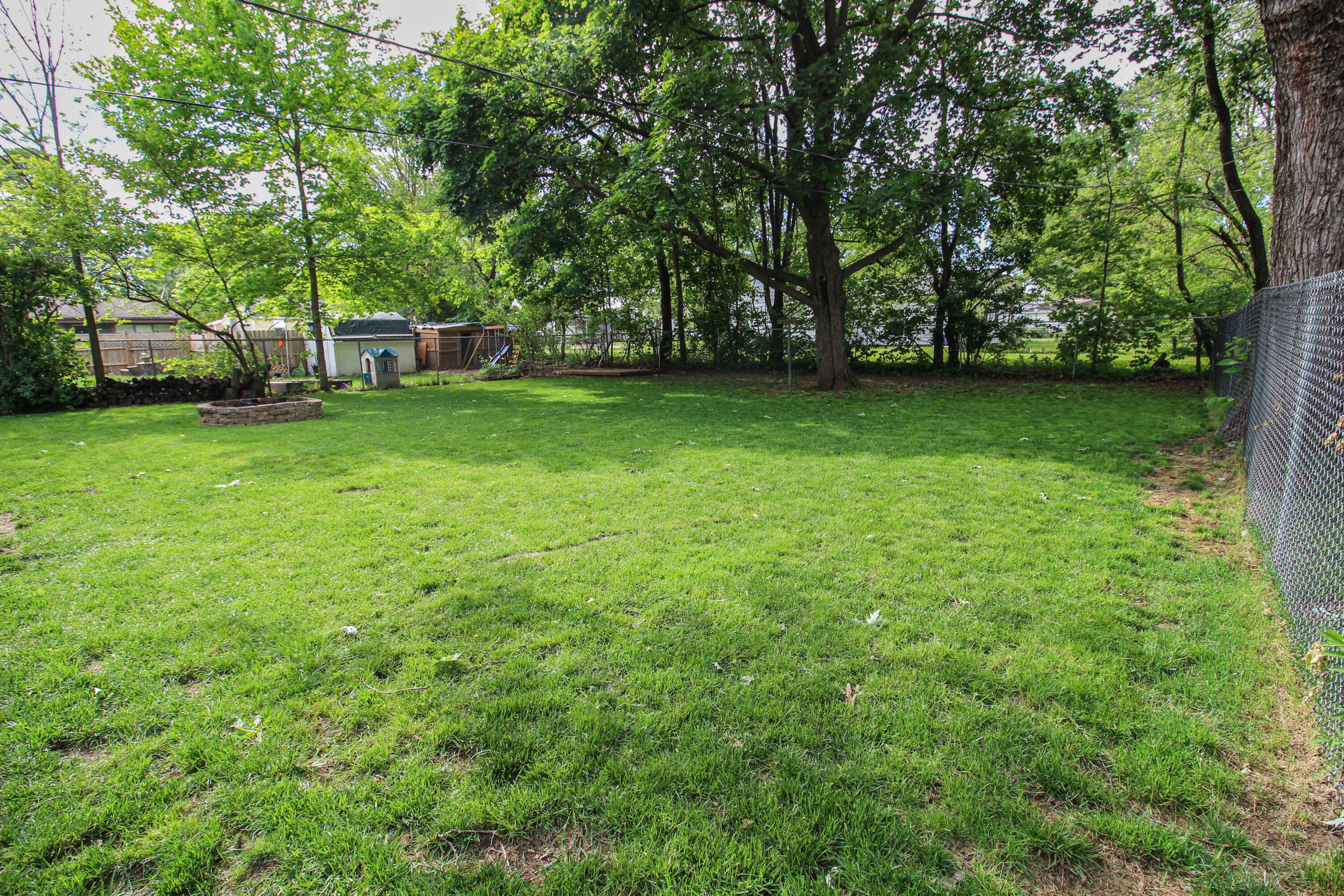 606 Millard Street Three Rivers, MI 49093 - Photo 5 of 25 Millard-6