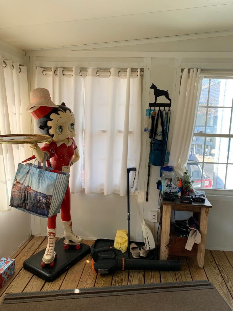 739 Meadowview Road Erma, NJ 08204 - Photo 7 of 9