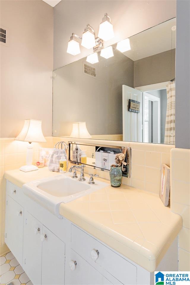 102 Hillside Road Bessemer, AL 35020 - Photo 29 of 35