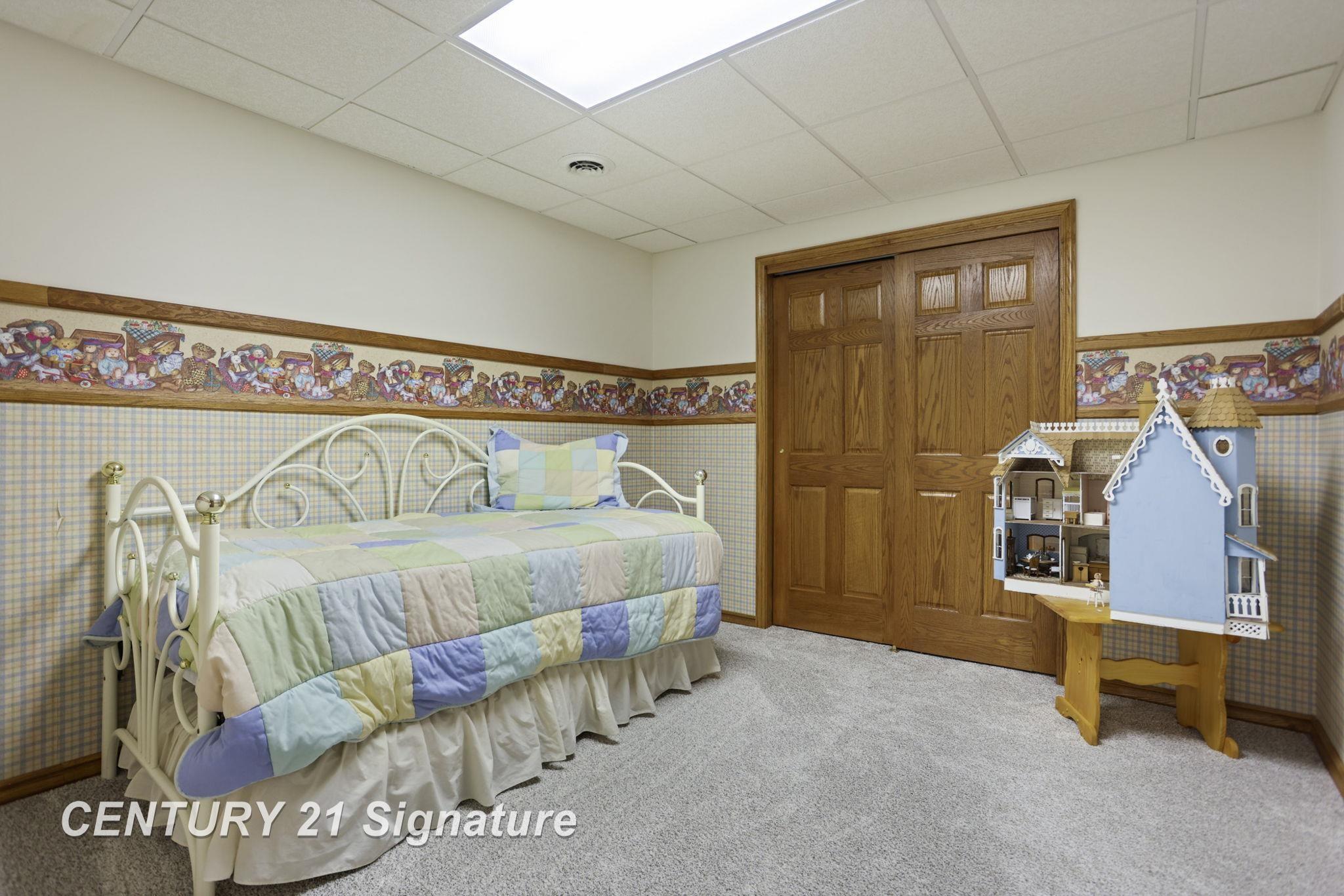 5600 North River Road Freeland, MI 48623 - Photo 42 of 95 50144172-566b73f9-750c-4c58-bd0b-622b3812f663.JPG