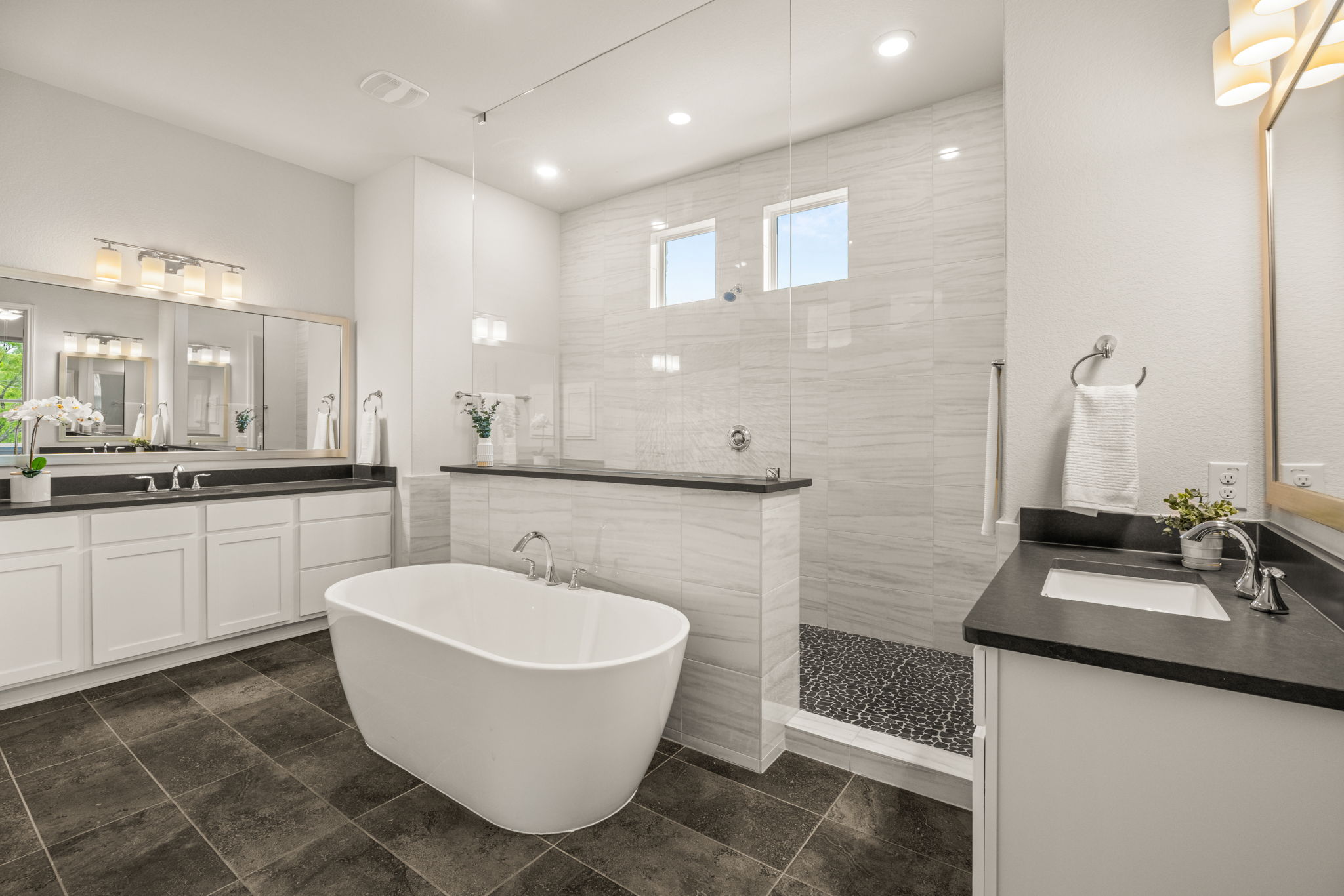 372 Raptor Beak Way Cedar Creek, TX 78612 - Photo 18 of 36 Free standing soaking tub for your to relax after a long day!